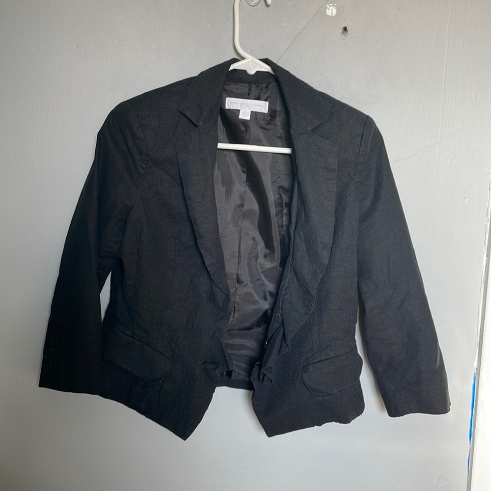 Y2K New York & Company size eight average black blazer with clasps career office